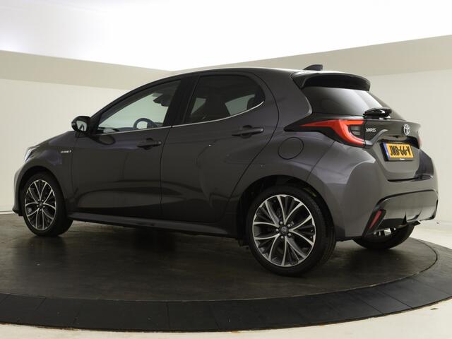 Toyota YARIS 1.5 Hybrid Executive | Panoramadak | HUD | Stuur en Stoelverwarm