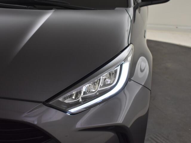 Toyota YARIS 1.5 Hybrid Executive | Panoramadak | HUD | Stuur en Stoelverwarm