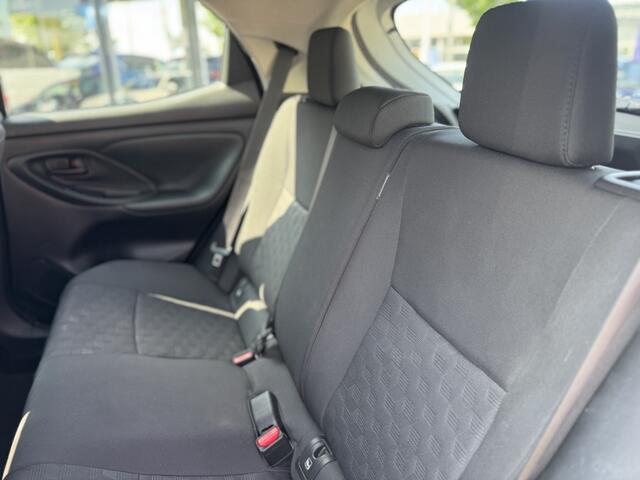 Toyota YARIS 1.5 Hyb. 115 Active | Climate | Camera | Carplay