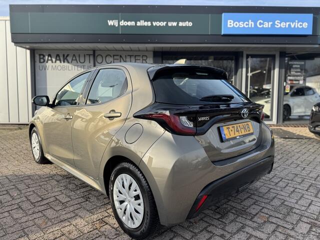 Toyota YARIS 1.5 Hyb. Active | Navigatie | Camera | Climate