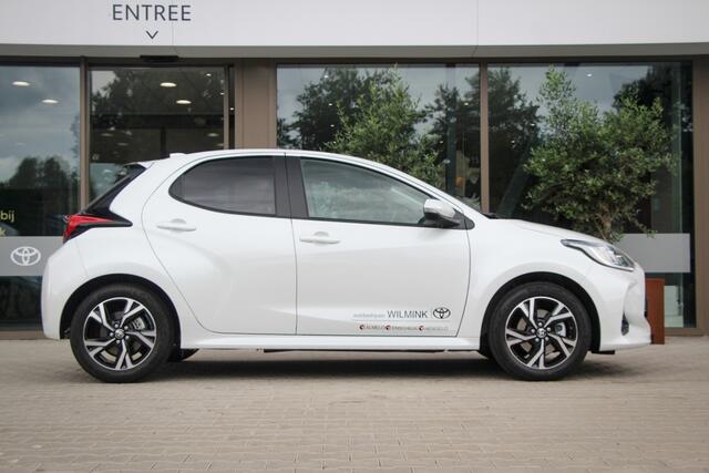 Toyota YARIS 1.5 Hybrid 115 First Edition
