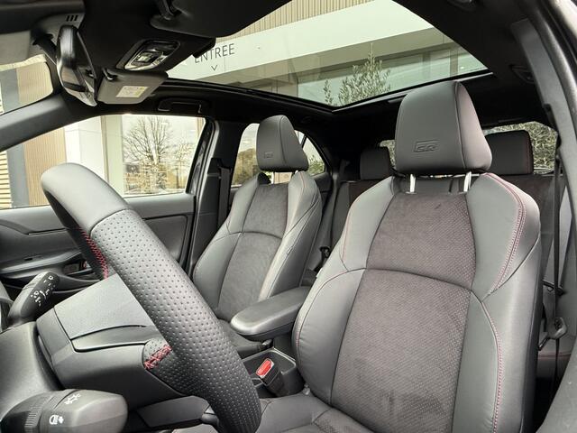 Toyota YARIS Cross 130 Hybrid GR Sport | Sport plus pack | Pano | HeadUp