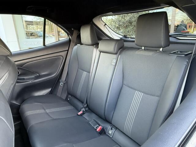 Toyota YARIS Cross 1.5 Hybrid Adventure | JBL | Blindspot | Parkeersensoren V+A