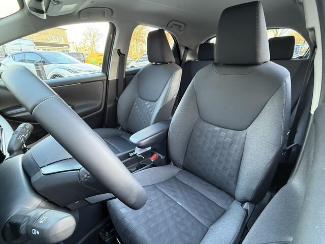Toyota YARIS 1.5 Hyb. Dynamic | comfort pack | pdc | camera | carplay