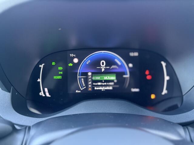 Toyota YARIS 1.5 Hyb. Dynamic | comfort pack | pdc | camera | carplay