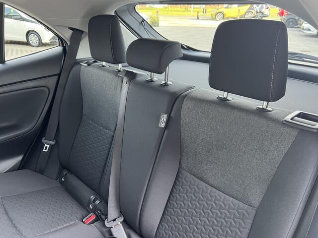 Toyota YARIS Cross 1.5 Hybrid Active | Parkeersensoren V+A | Carplay