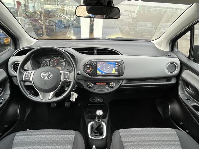 Toyota YARIS 1.3 VVT-i Trend | Navigatie | Cruise Control | Camera | 1e eigenaar | 100% dealer onderhouden |