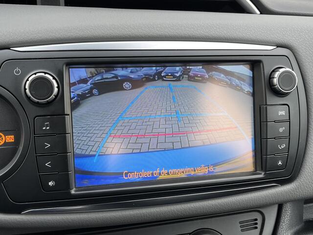 Toyota YARIS 1.3 VVT-i Trend | Navigatie | Cruise Control | Camera | 1e eigenaar | 100% dealer onderhouden |