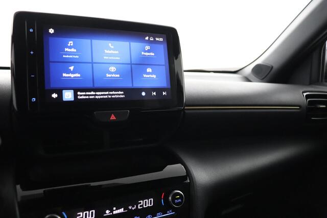 Toyota YARIS Cross 1.5 Hybrid Adventure | AWD | Trekhaak | Navigatie | Stoel/stuurverwarming | elektrisch bedienbare achterklep |