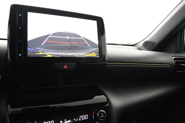 Toyota YARIS Cross 1.5 Hybrid Adventure | AWD | Trekhaak | Navigatie | Stoel/stuurverwarming | elektrisch bedienbare achterklep |