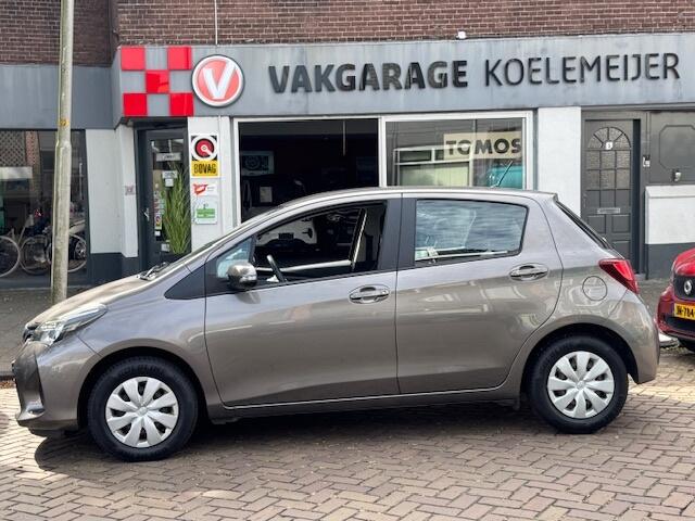 Toyota YARIS 1.3 VVT-i Now