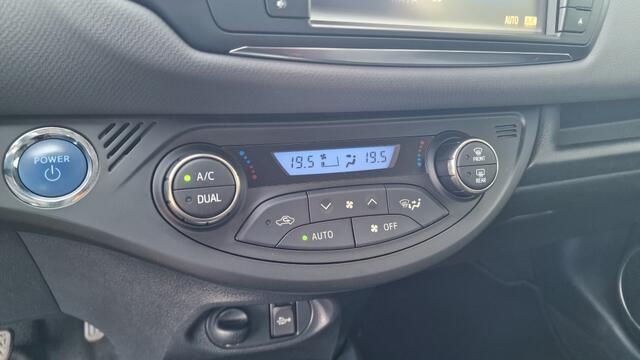 Toyota YARIS 1.5 Hybrid Trend, Navigatie, LM velgen, NL auto!
