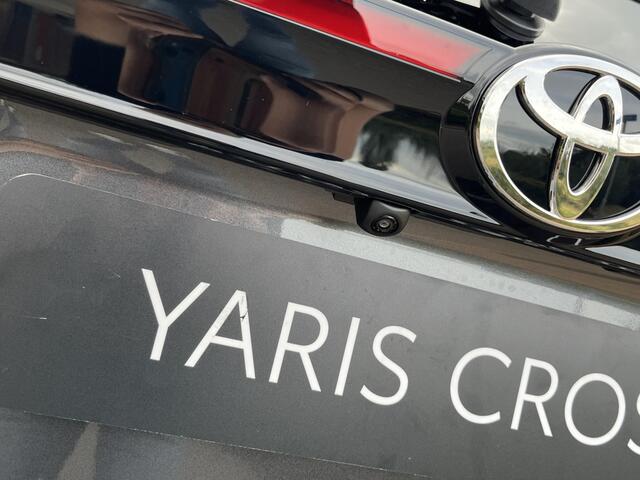 Toyota YARIS Cross 1.5 Hybride 130 pk Black Edition, Safety + Winter pakket.
