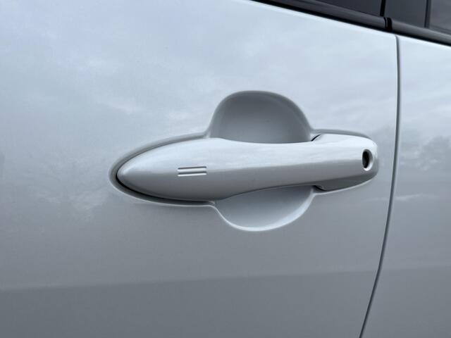 Toyota YARIS 1.5 Hybride Launch Edition