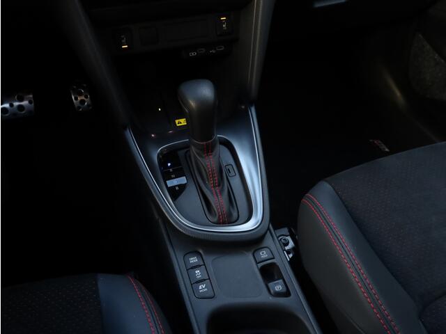 Toyota YARIS Cross 1.5 Hyb 130 GR Sport | JBL | Head Up | El Achterklep