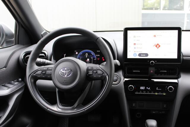 Toyota YARIS Cross 1.5 Hybrid 130pk Teamplayer PDC / BSM / Safety/Winter pakket