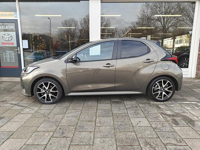 Toyota YARIS 1.5 Hyb. Executive | PANODAK |