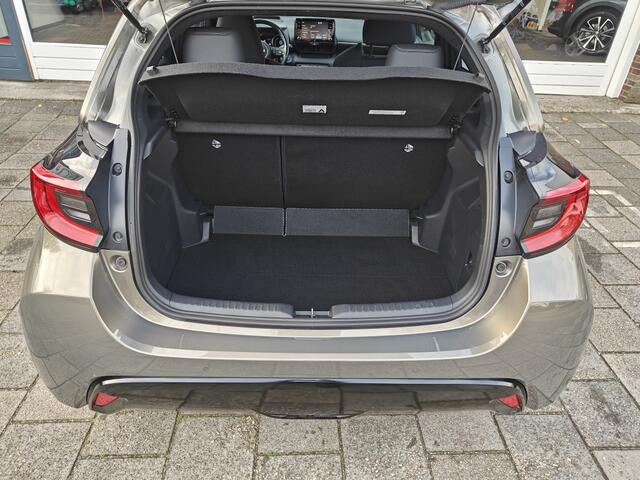 Toyota YARIS 1.5 Hyb. Executive | PANODAK |