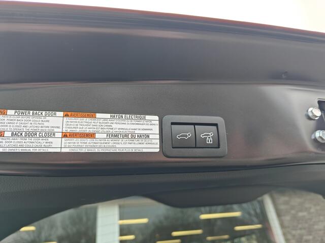 Toyota YARIS Cross Hybrid 2WD Elegant