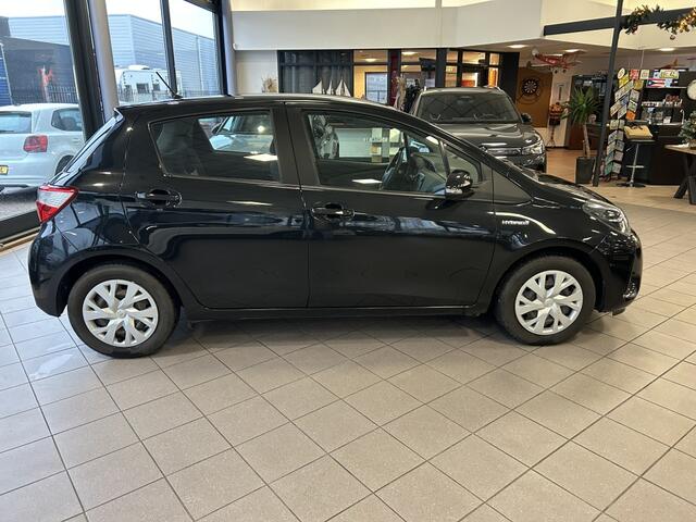 Toyota YARIS 1.5 Hyb. Active 75 DKM BJ 2020 !!!