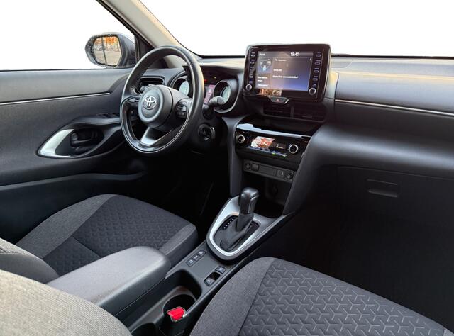 Toyota YARIS Cross 1.5 Hybrid Active | Trekhaak | Camera | Stoelverwarming