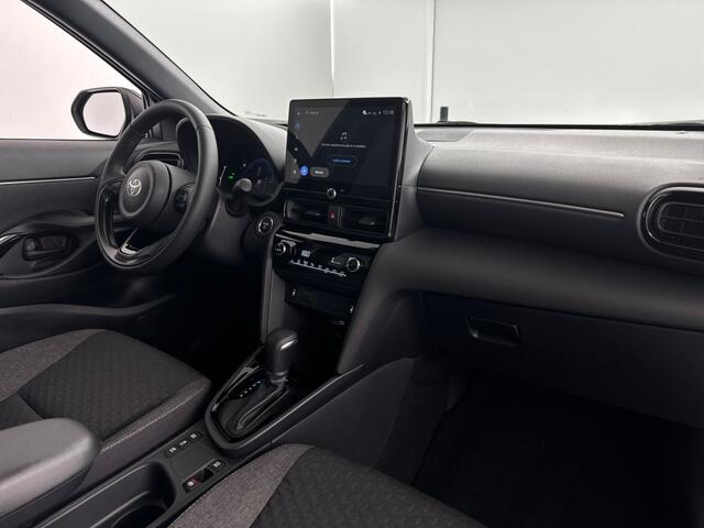 Toyota YARIS Cross 1.5 Hybrid 115 First Edition | Adaptieve Cruise Control | Parkeersensoren + camera