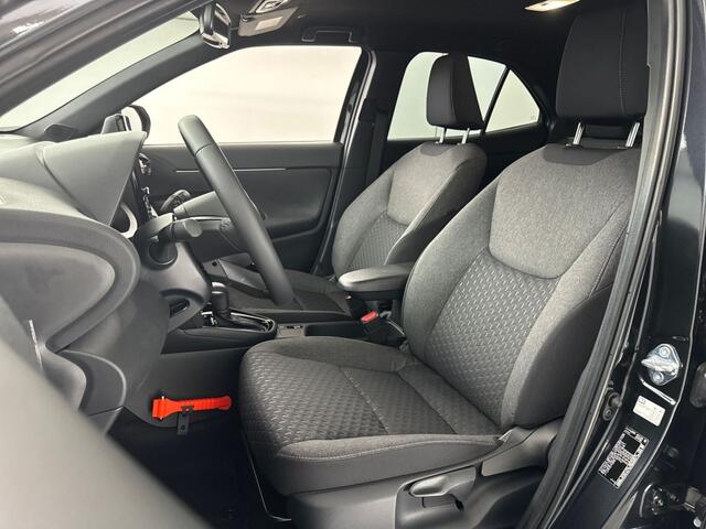 Toyota YARIS Cross 1.5 Hybrid 115 First Edition | Adaptieve Cruise Control | Parkeersensoren + camera