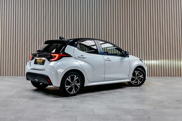 Toyota YARIS Yaris 1.5 | DYNAMIC | CARPLAY | STOELVERWARMING | STUURVERWARMIN