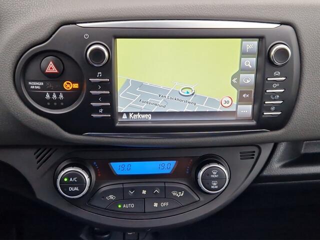 Toyota YARIS 1.5 Hybrid Active NL-Auto - Navigatie