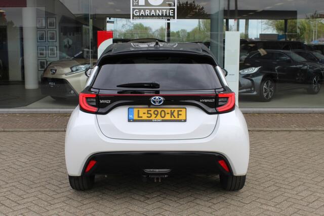 Toyota YARIS 1.5 Hybrid Executive Bi-Tone | Trekhaak Afneembaar | Stoelverwar