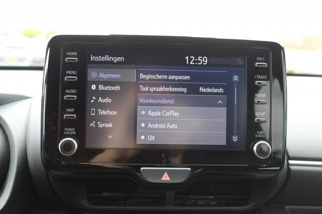 Toyota YARIS 1.5 Hybrid Executive Bi-Tone | Trekhaak Afneembaar | Stoelverwar