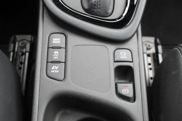 Toyota YARIS 1.5 Hybrid Executive Bi-Tone | Trekhaak Afneembaar | Stoelverwar