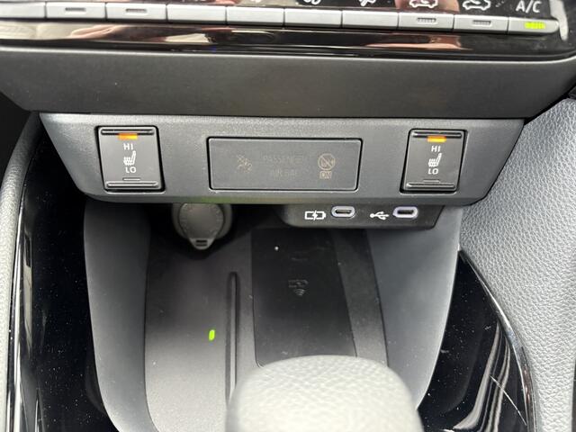 Toyota YARIS 1.5 Hybrid 130 Executive | Stuur+stoelverwarming | Blindspot |