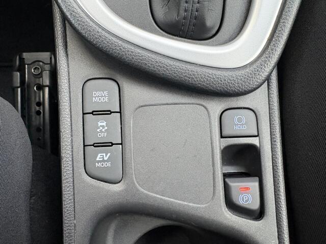 Toyota YARIS 1.5 Hybrid Dynamic | All season | Apple CarPlay/Android auto |