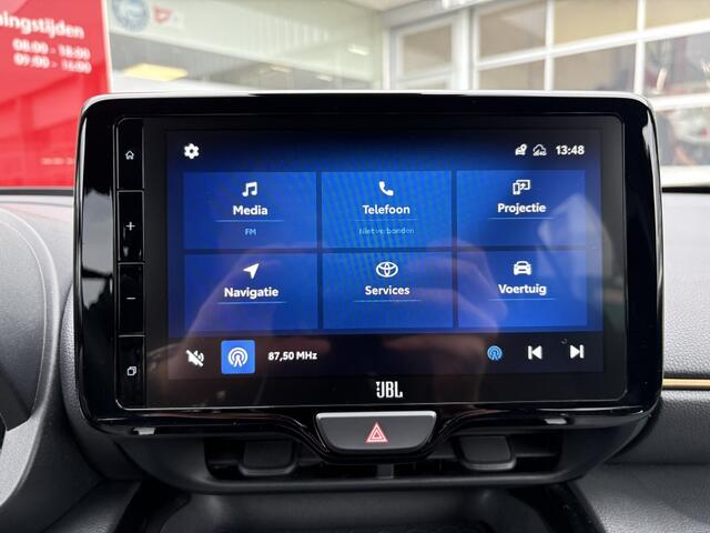 Toyota YARIS Cross 1.5 Hybrid 115 Adventure | JBL | HUD | Stuur + stoelverwarming |