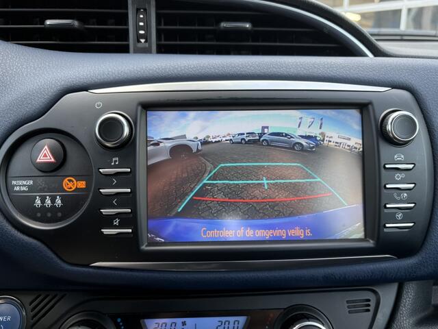 Toyota YARIS 1.5 Hybrid Style Bi-Tone | Stoelverwarming | Climate Control |