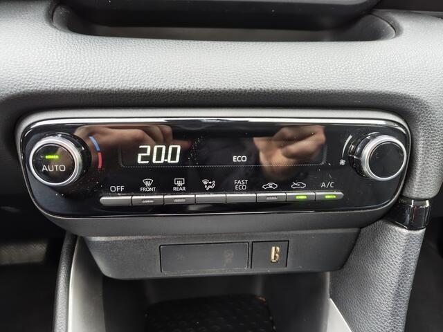 Toyota YARIS 1.5 Hybrid First Edition | Navi | Keyless Start & Entry | Androi