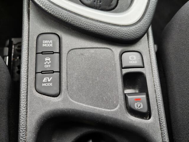 Toyota YARIS 1.5 Hybrid First Edition | Navi | Keyless Start & Entry | Androi