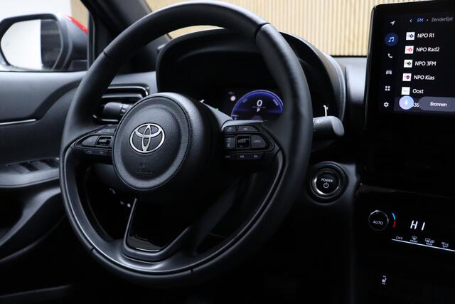 Toyota YARIS Cross 1.5 Hybrid 130 Dynamic + Comfort Pack | MY2026 | Adaptive-cruise | Camera | Clima | Apple Carplay & Android Auto | Navigatie | Keyless | Parkeerhulp | Stoel & Stuurverwarming | Dodehoekdetectie