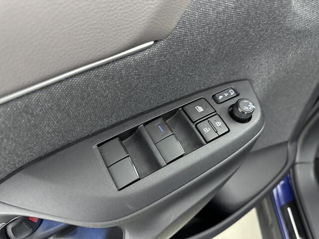 Toyota YARIS Cross 1.5 Hybrid Executive Limited 360° Camera | Panoramadak | Apple Carplay/Android Auto | Lichtmetalen Velgen | Mistlampen | Cruise Control + Climate Control | Elektrische Ramen + Spiegels | Draadloze Telefoonlader |