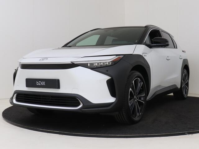 Toyota bZ4X Premium 4WD 71 kWh *nieuw* | Panoramisch dak | JBL | 20" velgen | (Bi-Tone lak)