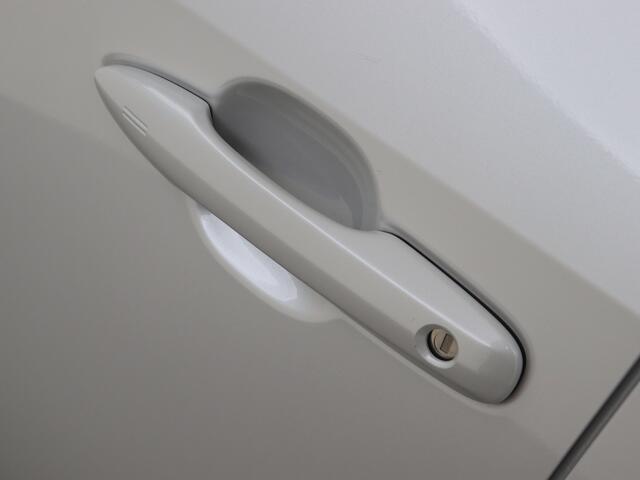 Toyota bZ4X Premium 4WD 71 kWh *nieuw* | Panoramisch dak | JBL | 20" velgen | (Bi-Tone lak)