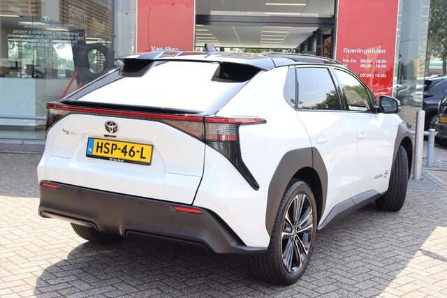 Toyota bZ4X Premium 71 kWh Bitone, Panodak , Voordeel!