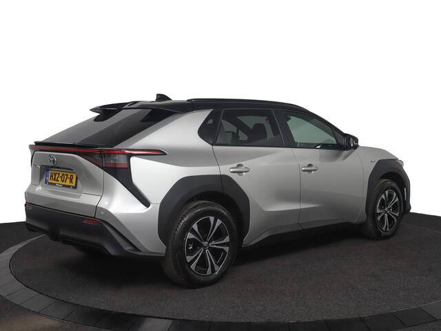 Toyota bZ4X Dynamic 71 kWh | Panoramadak | Stoelverwarming | 360 graden camera |