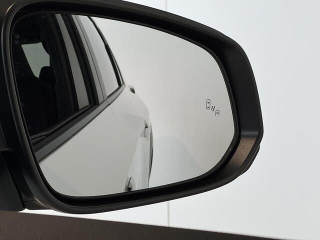 Toyota bZ4X Dynamic 71 kWh 3-fase | Platinum pearl white | BSM | Keyless | Elektr. Klep | Nieuw uit voorraad leverbaar |