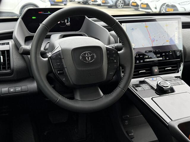 Toyota bZ4X Business Plus 71 kWh | Navigatie | Warmtepomp | 360 Camera | Keyless | PDC V+A |