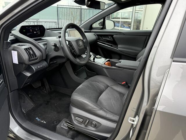 Toyota bZ4X Business Plus 71 kWh | Navigatie | Warmtepomp | 360 Camera | Keyless | PDC V+A |