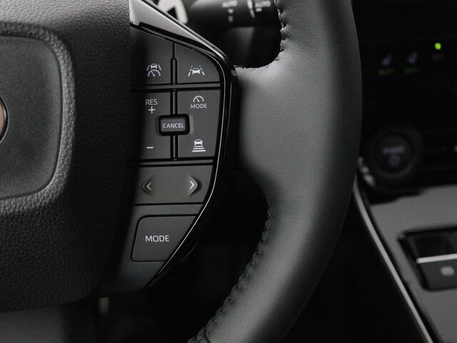 Toyota bZ4X Dynamic 71 kWh | Panoramadak | Spatlappen |