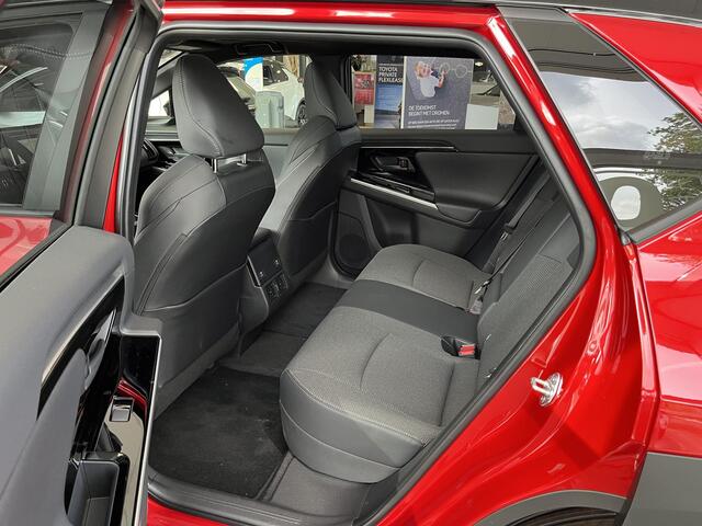 Toyota bZ4X Dynamic 71 kWh | Nu met extra voorraad korting | Bi-Tone | Panoramadak | Nieuw en direct leverbaar