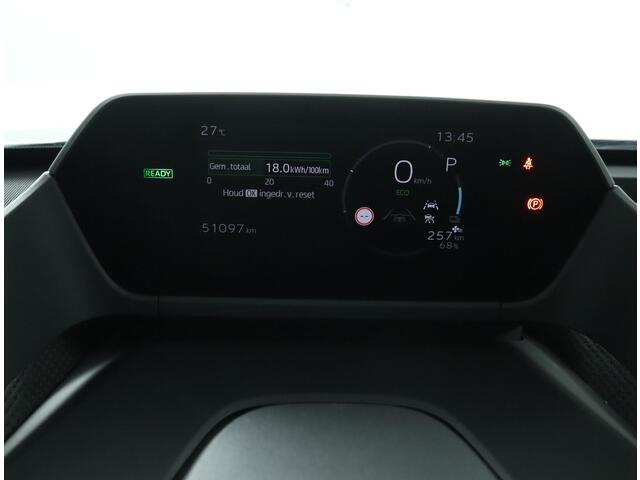 Toyota bZ4X Premium 71 kWh | Lederen bekleding | Stoelverwarming & verkoeling | 3 fase laden |